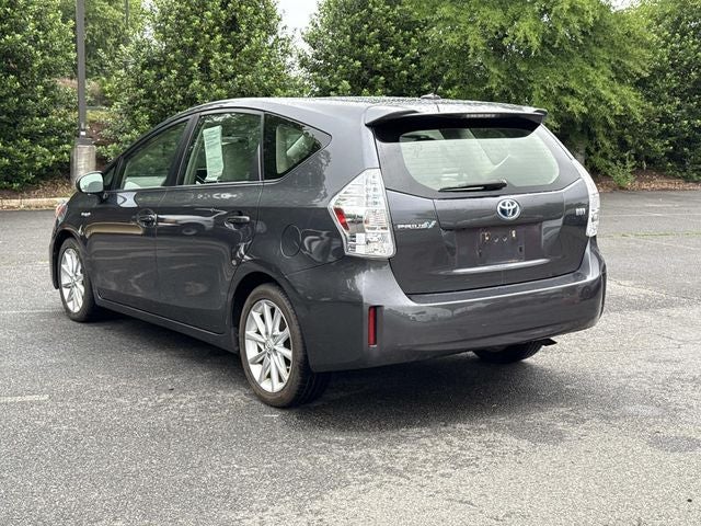 2013 Toyota Prius v Five
