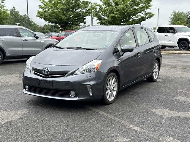 2013 Toyota Prius v Five