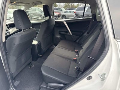 2016 Toyota RAV4 LE