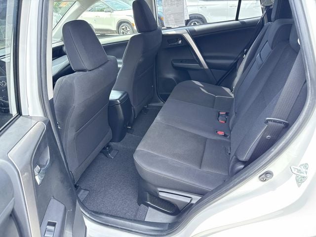 2016 Toyota RAV4 Hybrid XLE