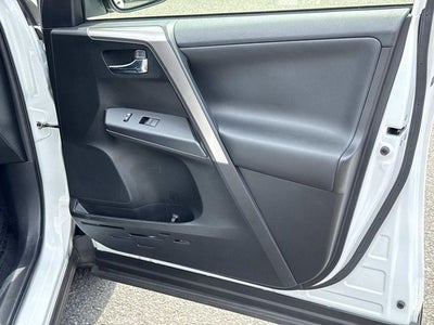 2016 Toyota RAV4 Hybrid XLE