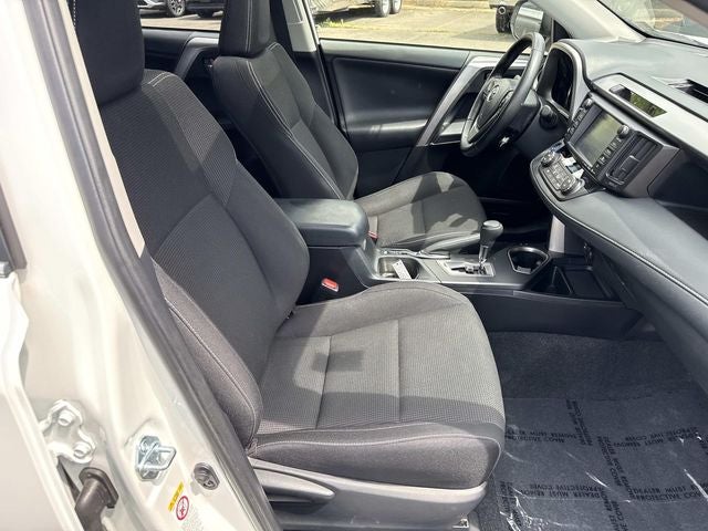 2016 Toyota RAV4 Hybrid XLE