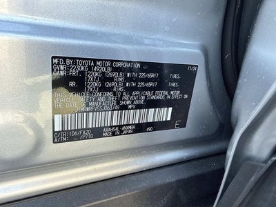 2025 Toyota RAV4 Hybrid XLE