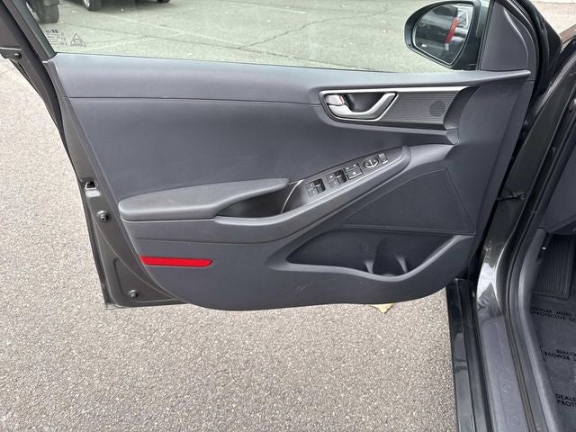 2021 Hyundai Ioniq Hybrid SE