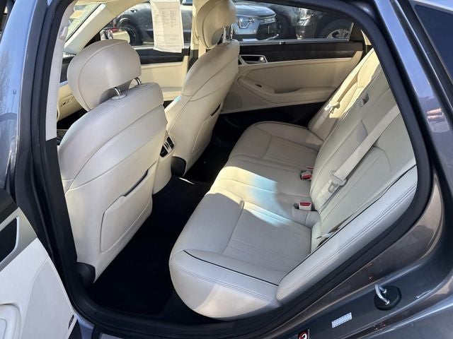 2016 Hyundai Genesis 3.8