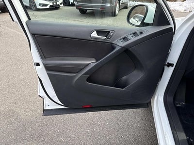 2016 Volkswagen Tiguan S 4Motion