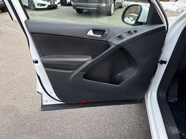 2016 Volkswagen Tiguan S 4Motion