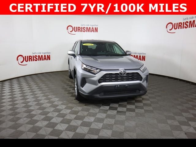2025 Toyota RAV4 LE