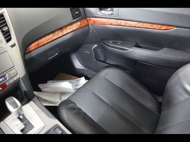2010 Subaru Outback 2.5i Limited