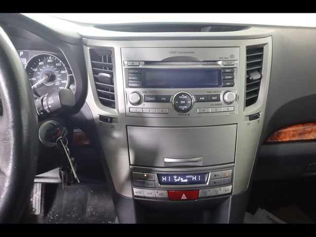 2010 Subaru Outback 2.5i Limited