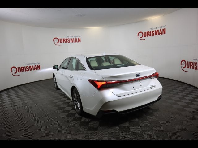 2020 Toyota Avalon Hybrid XLE Plus