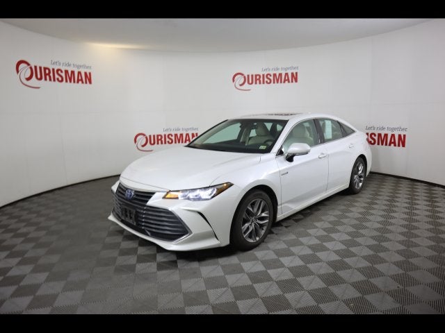 2020 Toyota Avalon Hybrid XLE Plus