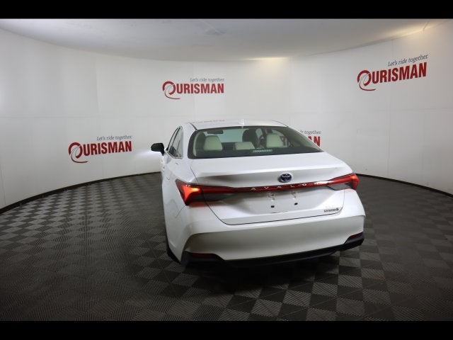 2020 Toyota Avalon Hybrid XLE Plus