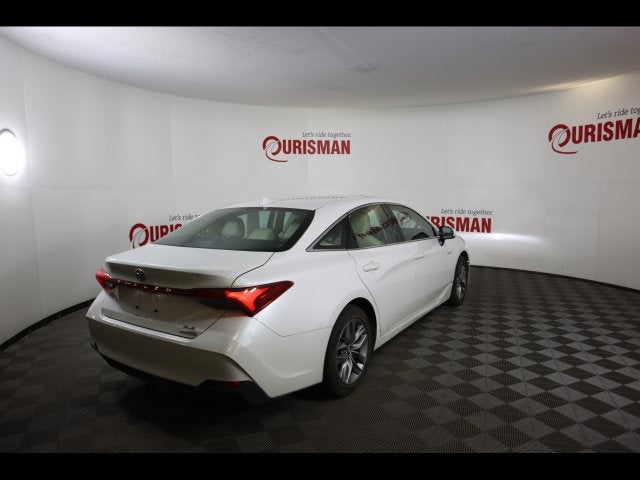 2020 Toyota Avalon Hybrid XLE Plus