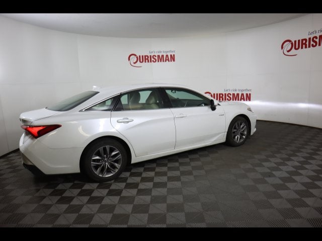 2020 Toyota Avalon Hybrid XLE Plus