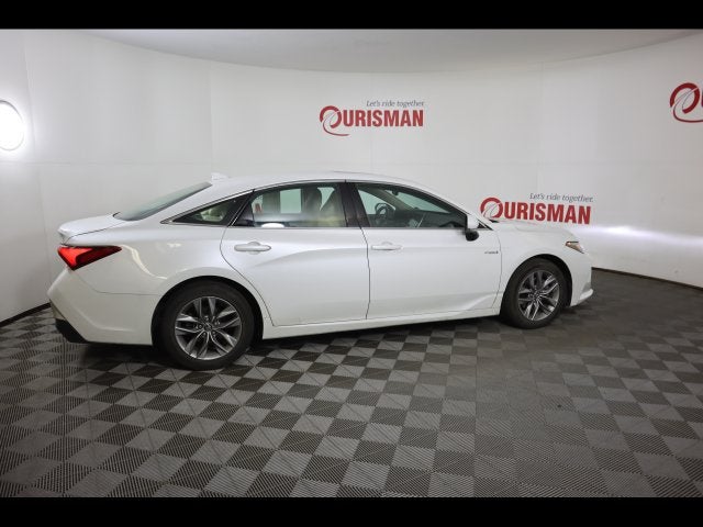 2020 Toyota Avalon Hybrid XLE Plus