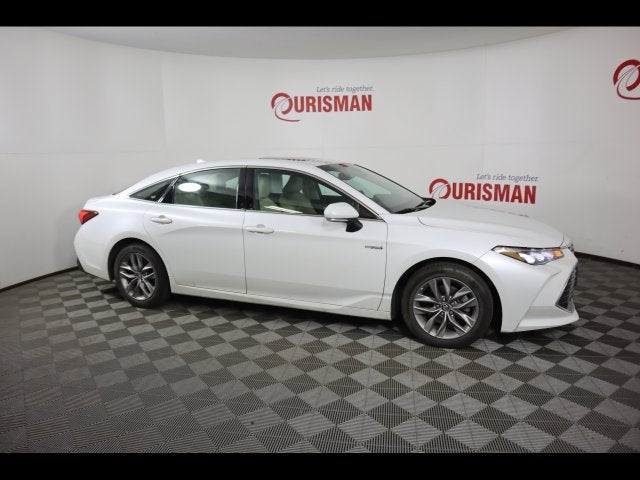 2020 Toyota Avalon Hybrid XLE Plus