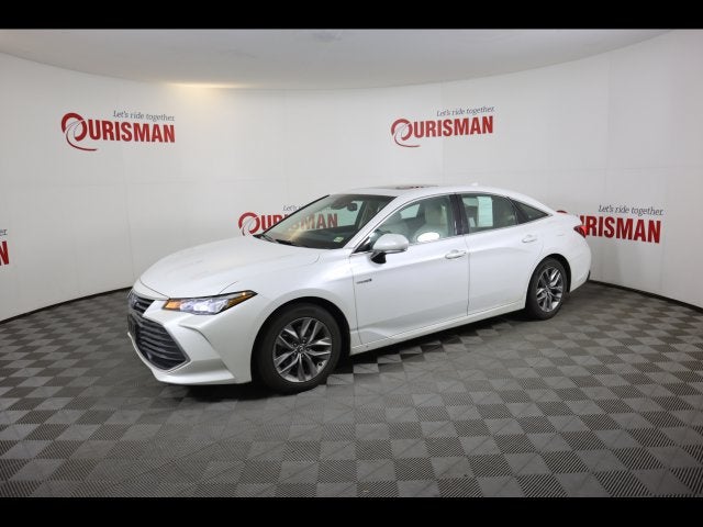 2020 Toyota Avalon Hybrid XLE Plus