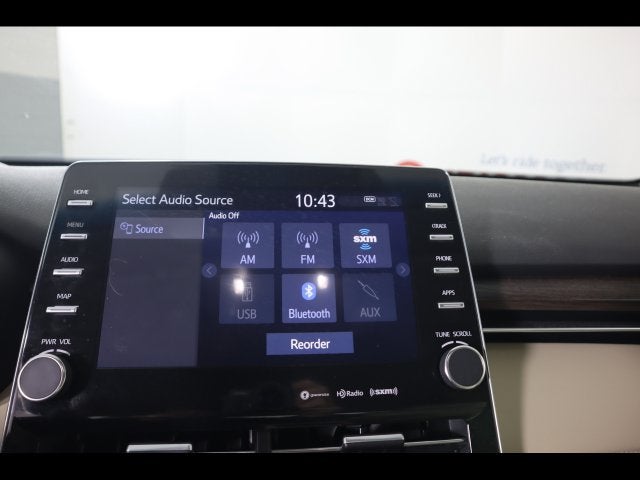 2020 Toyota Avalon Hybrid XLE Plus