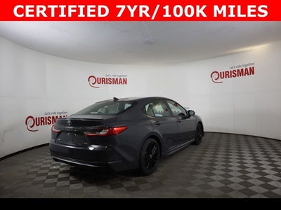2025 Toyota Camry SE