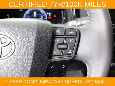 2025 Toyota Camry SE