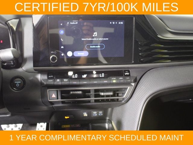 2025 Toyota Camry SE