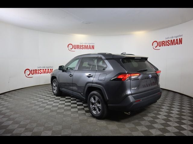 2022 Toyota RAV4 Hybrid XLE