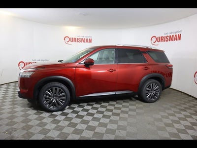 2023 Nissan Pathfinder SL
