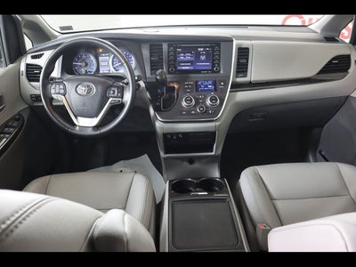 2018 Toyota Sienna XLE 7 Passenger