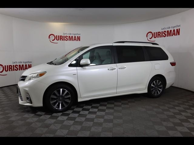 2018 Toyota Sienna XLE 7 Passenger