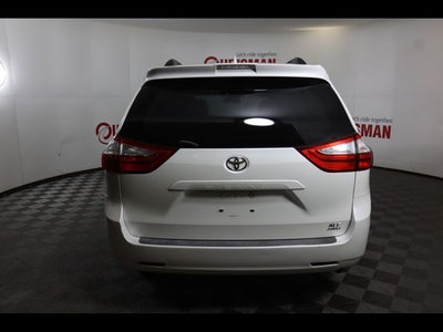 2018 Toyota Sienna XLE 7 Passenger