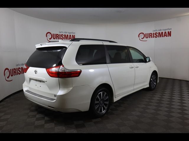 2018 Toyota Sienna XLE 7 Passenger