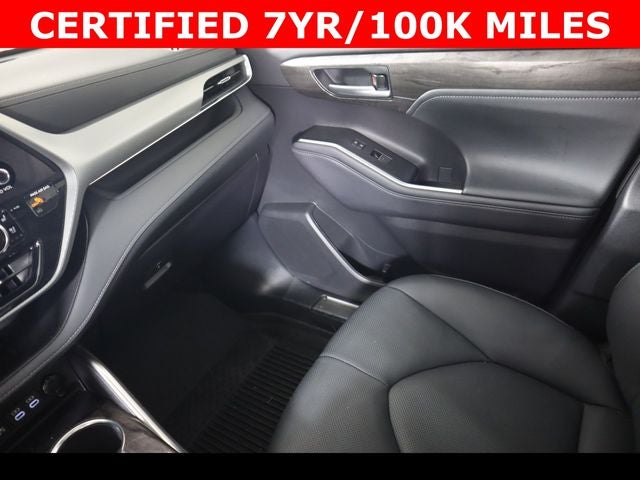 2025 Toyota Highlander Hybrid Platinum