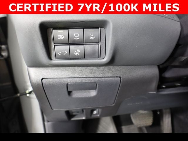 2025 Toyota Highlander Hybrid Platinum