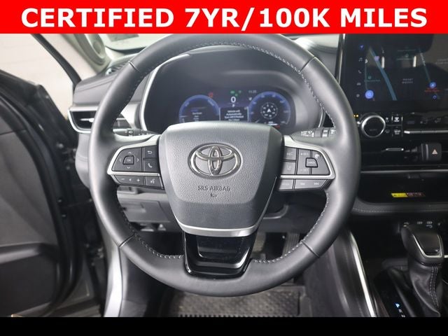2025 Toyota Highlander Hybrid Platinum