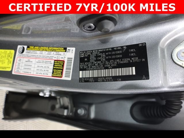 2025 Toyota Highlander Hybrid Platinum