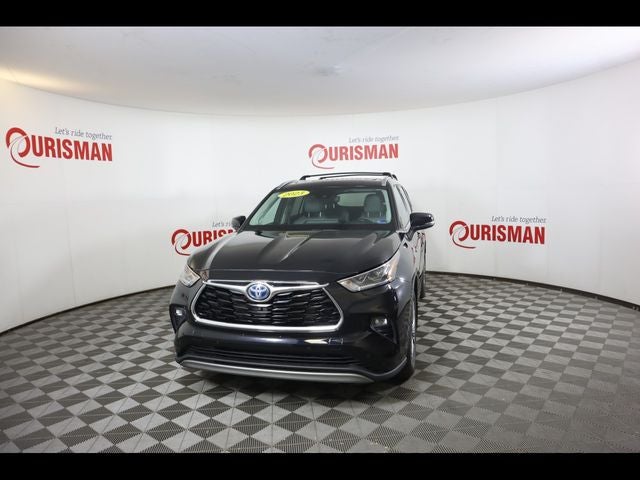 2022 Toyota Highlander Hybrid Platinum