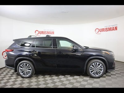 2022 Toyota Highlander Hybrid Platinum