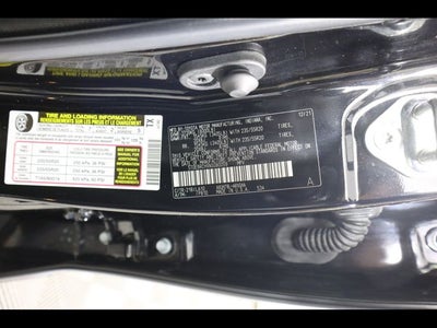 2022 Toyota Highlander Hybrid Platinum
