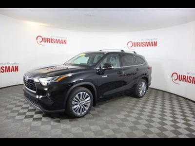 2022 Toyota Highlander Hybrid Platinum