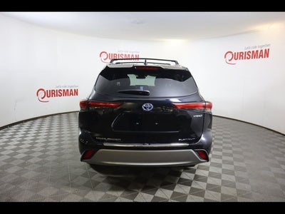 2022 Toyota Highlander Hybrid Platinum