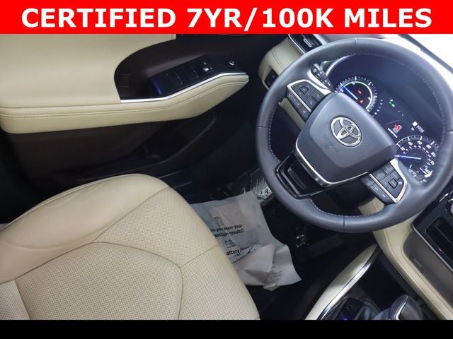 2021 Toyota Highlander Hybrid Platinum