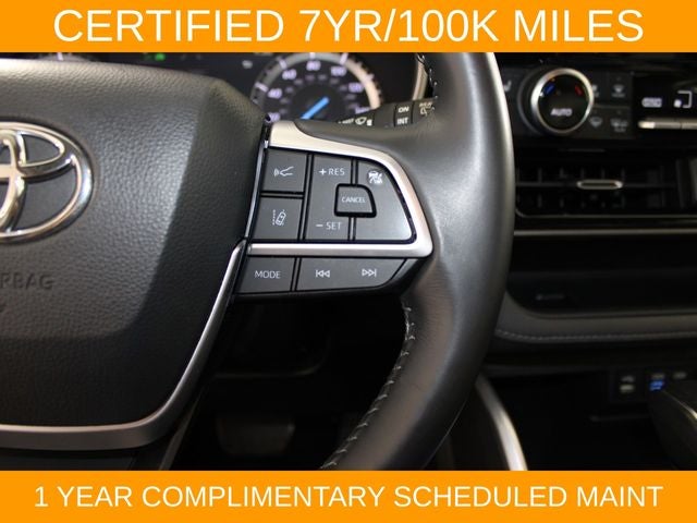 2022 Toyota Highlander Hybrid XLE