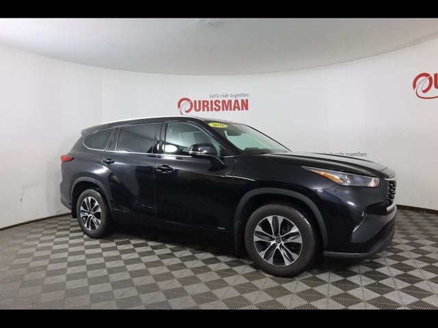 2022 Toyota Highlander Hybrid XLE