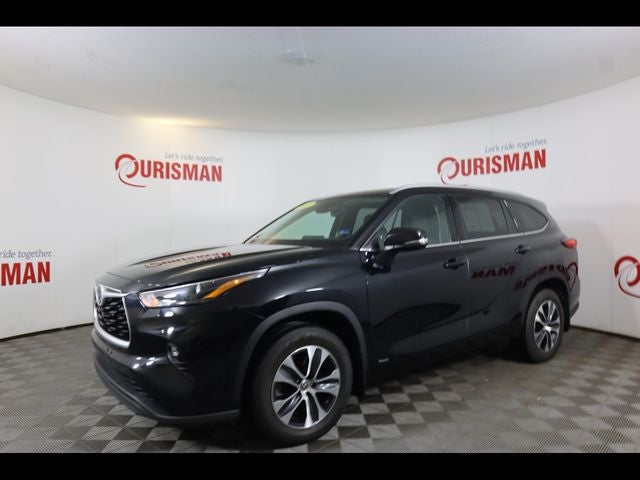 2022 Toyota Highlander Hybrid XLE