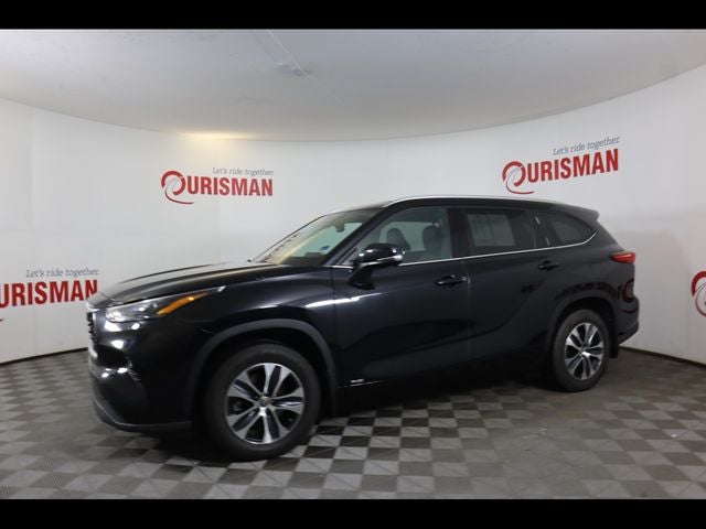 2022 Toyota Highlander Hybrid XLE