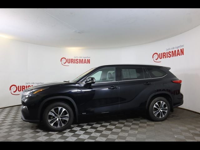 2022 Toyota Highlander Hybrid XLE