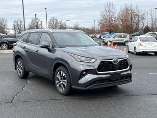 2022 Toyota Highlander Hybrid XLE
