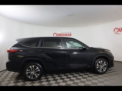 2023 Toyota Highlander Hybrid XLE