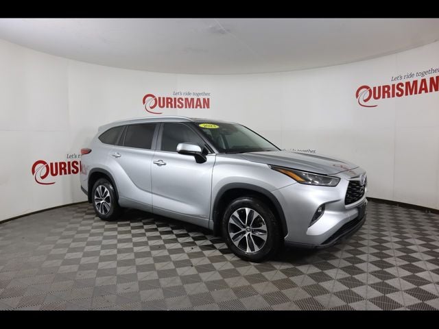 2023 Toyota Highlander Hybrid XLE